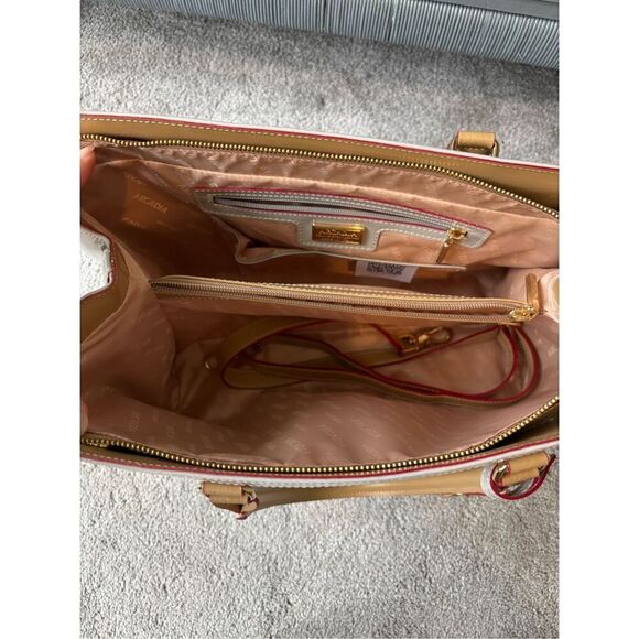 NEW ARCADIA off white/light gray patent Business Large Top Handles, $450 - Picture 5 of 12